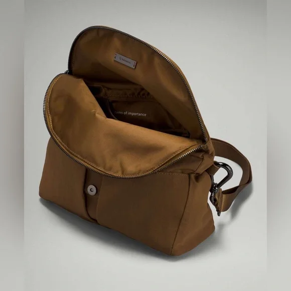 NWT Lululemon All Night Festival Bag 5L Burnt Caramel - Picture 9 of 10